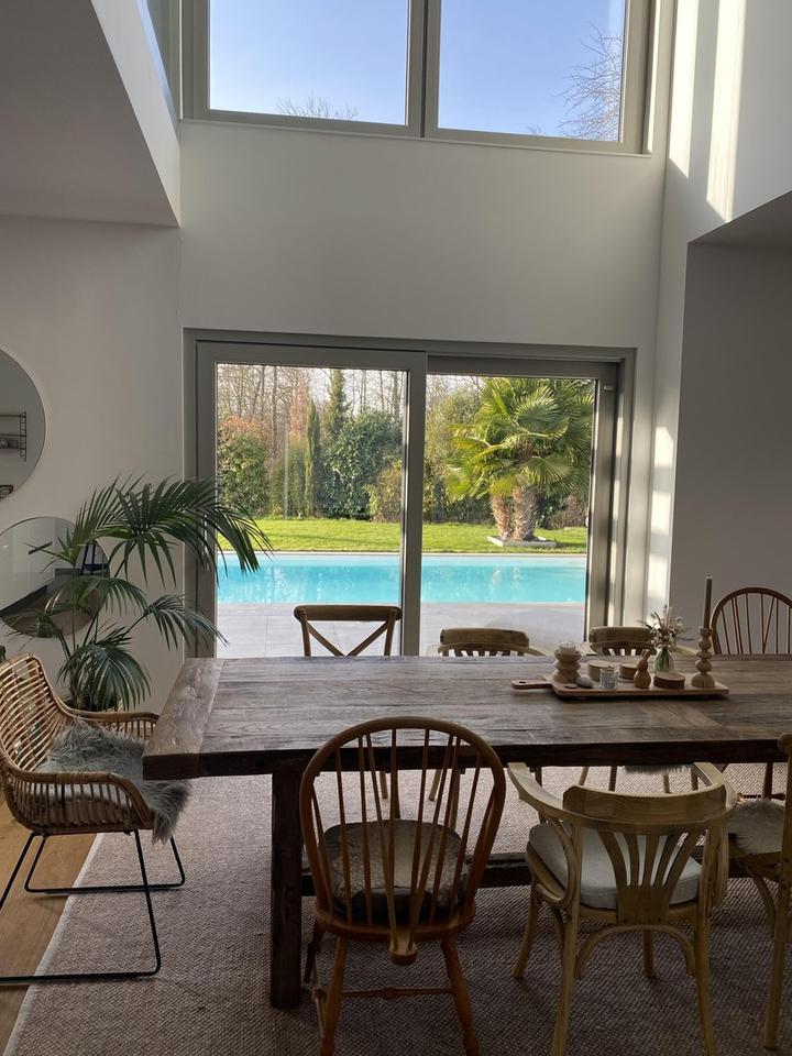 Moderne Stadtvilla mit Pool in Waldrandlage – Bild 12