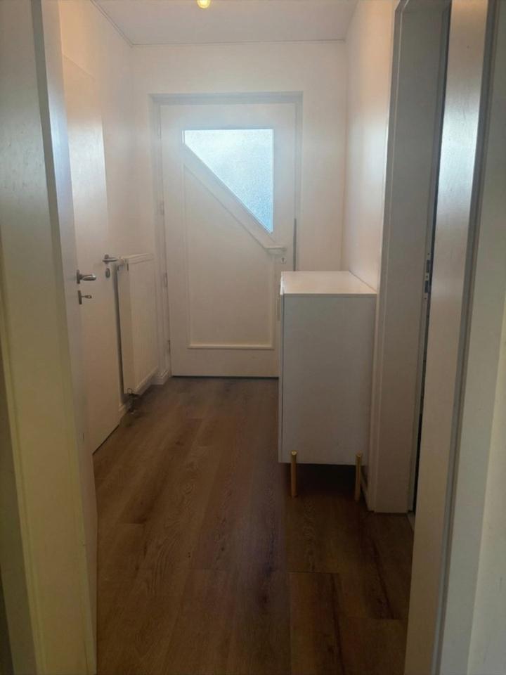 Modernes 5,5-Zi-Haus mit Hobbyraum & Garten in Lerchenau – Bild 5