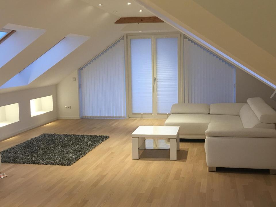 Großzügiges Wohnen 5 Zimmer Maisonette auf 160 m² direkt am Jungfernheidepark – Bild 3