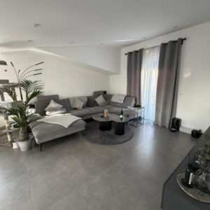 Traumhafte Wohnung – großzügig, lichtdurchflutet, mit sonnigem Garten