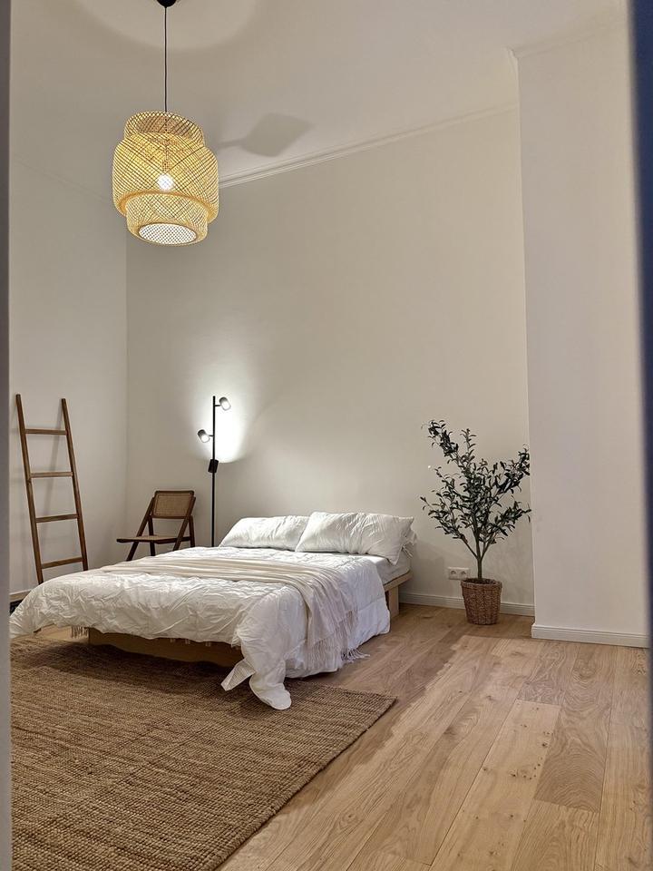 Bezugsfreie Altbauwohnung in toller Lage – Bild 2