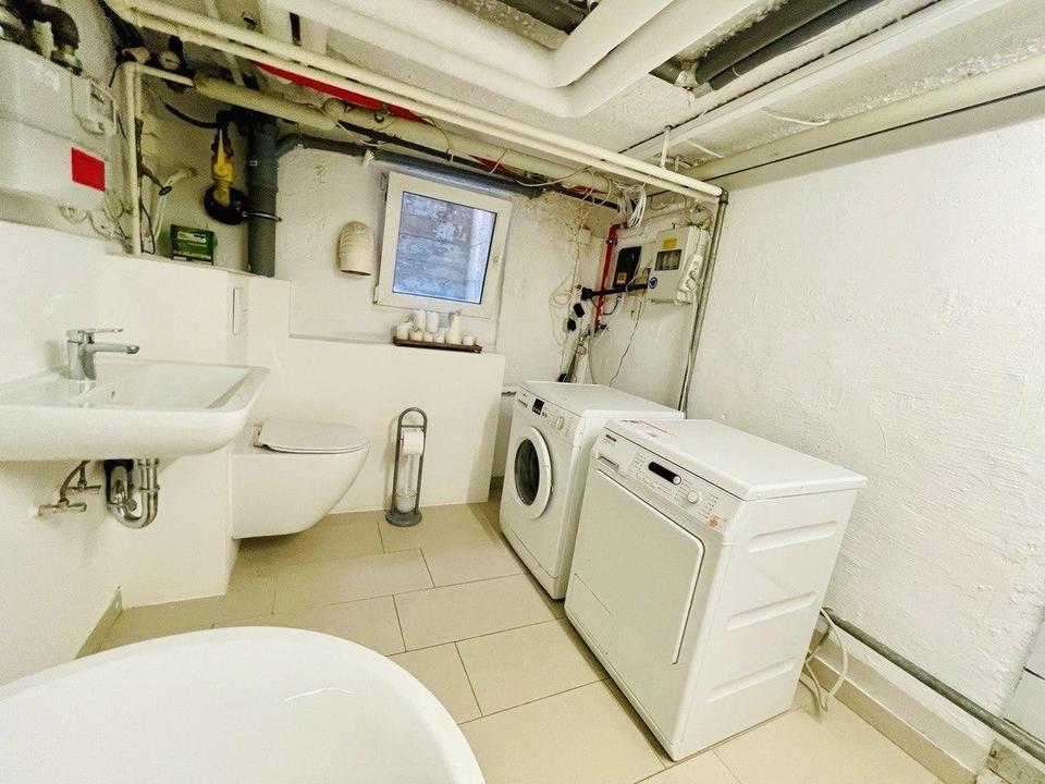 Teilmöbliertes Haus mit 55qm Garten in Schwabing – Bild 18