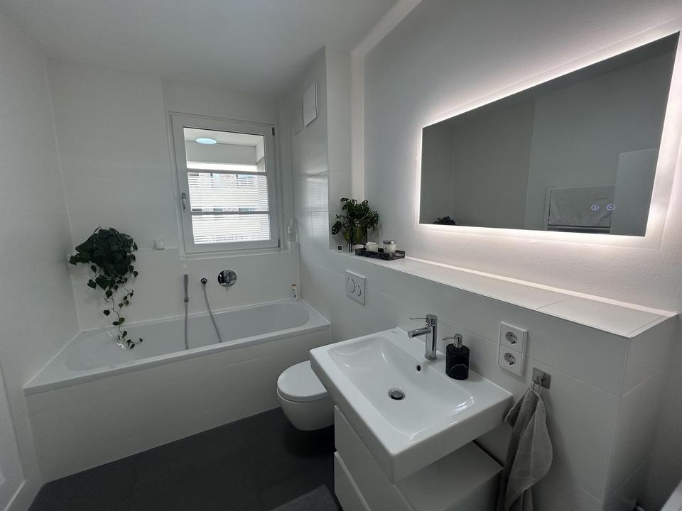 Traumhafte 3-Zi-Wohnung mit 2 Bädern, EBK und Süd-West-Balkon – Bild 5