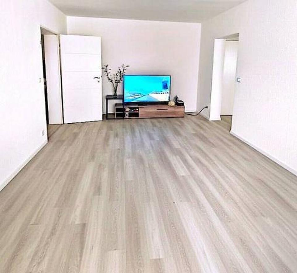 2-Zimmer-Wohnung mit Balkon u. guter Verkehrsanbindung – Bild 3