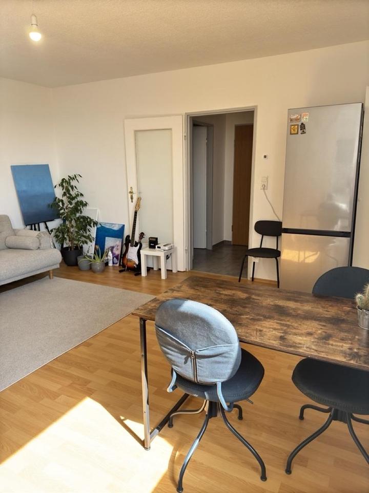 Helle, modern möblierte 2 Zimmer Wohnung / fully equiped 2 room apartment – Bild 12