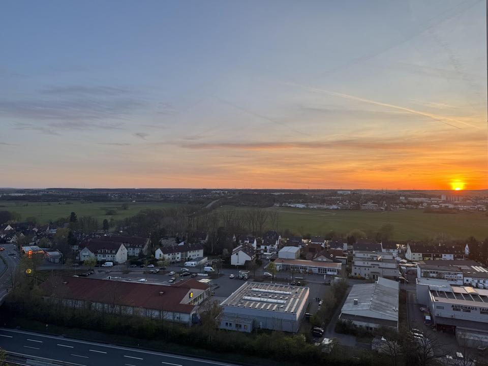 Helle, modern möblierte 2 Zimmer Wohnung / fully equiped 2 room apartment – Bild 4
