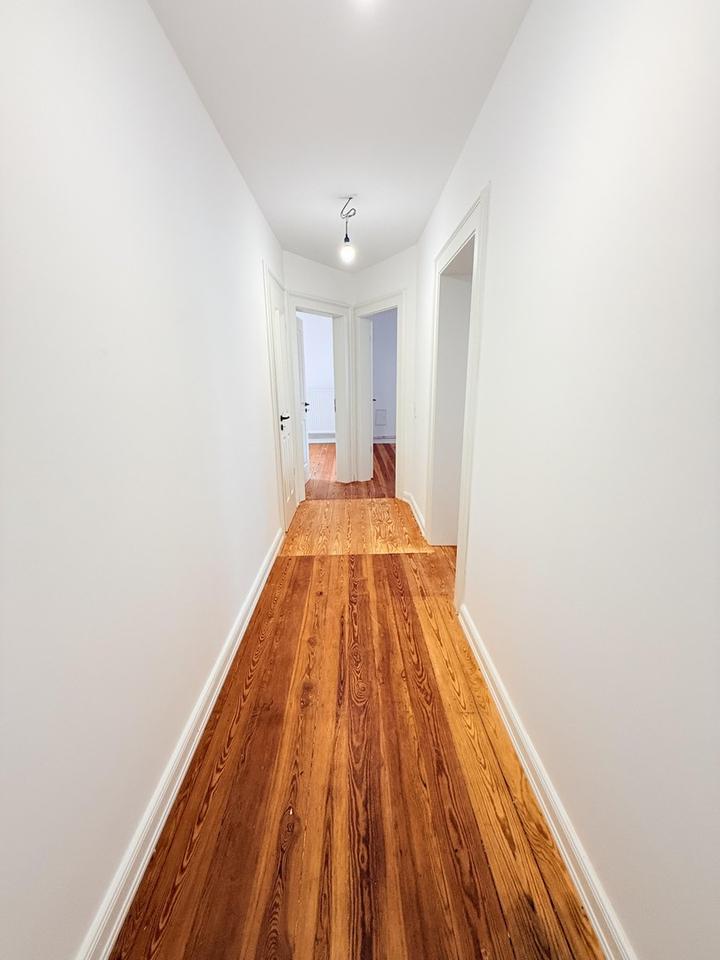 Charmante Altbauwohnung neu interpretiert – 3 Zimmer, Aufzug & hochwertiger Sanierungsstandard