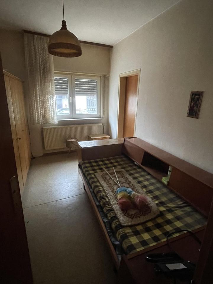 Großes Grundstück, Haus und Scheuer mit Ausbaupotential – Bild 6