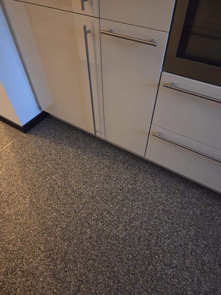 Attraktive 3,5 Zimmer-Wohnung in Karlsruhe – Bild 2