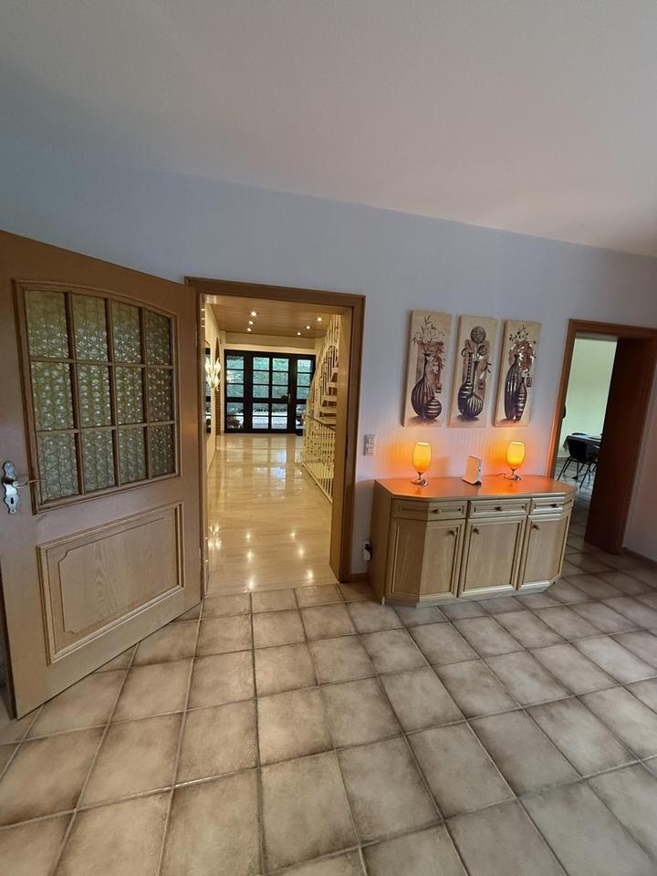 Großzügiges Einfamilienhaus mit Garten, Doppelgarage & vielseitigen Nutzungsmöglichkeiten – Bild 27