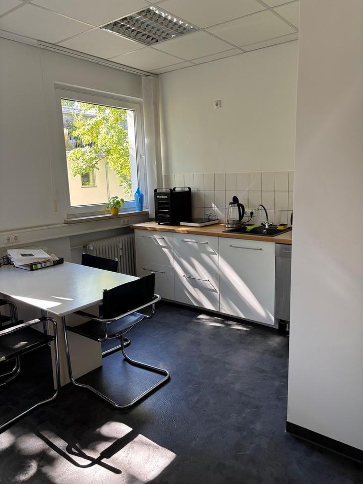 Provisionsfrei - Ruhige und helle Bürofläche nahe Nymphenburger Schloss – Bild 3