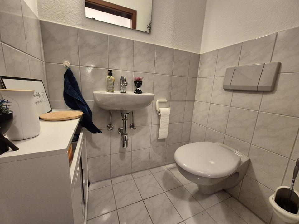 Moderne 2,5-Zimmer-Wohnung mit Balkon, TG-Stellplatz und bester Lage – Bild 7