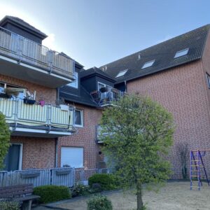 Moderne und helle 2-Zimmer-Dachgeschosswohnung mit Balkon in Moers-Kapellen - WBS erforderlich