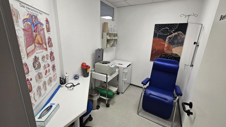 Praxis/Geschäftsräume im Erdgeschoss – Bild 6