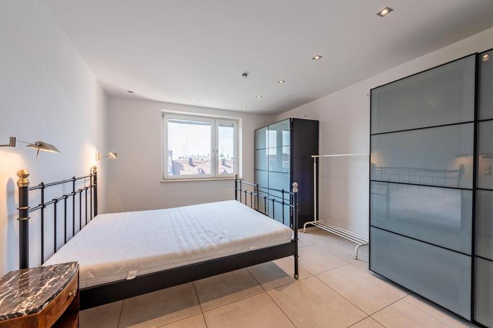 Wohnen mit Blick auf das Maximilianeum! Sanierte 2,5-Zimmer-Wohnung mit zwei Balkonen - sofort frei! – Bild 5