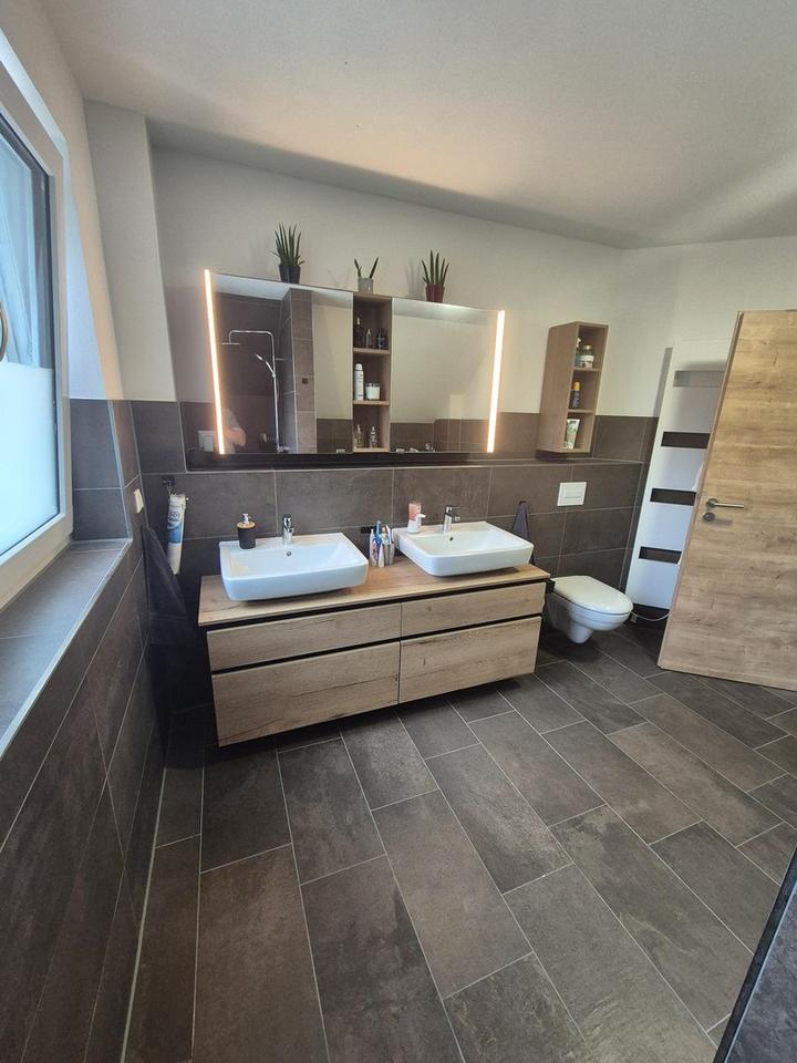 Großzügiges Einfamilienhaus in Massivbauweise mit großem Garten und PV-Anlage - Preis VB – Bild 6