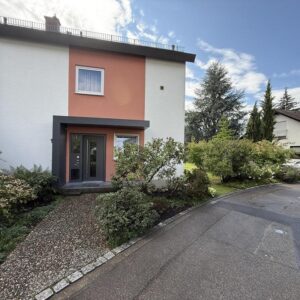 Gepflegtes Dreifamilienhaus mit Weitblick und attraktiven Extras