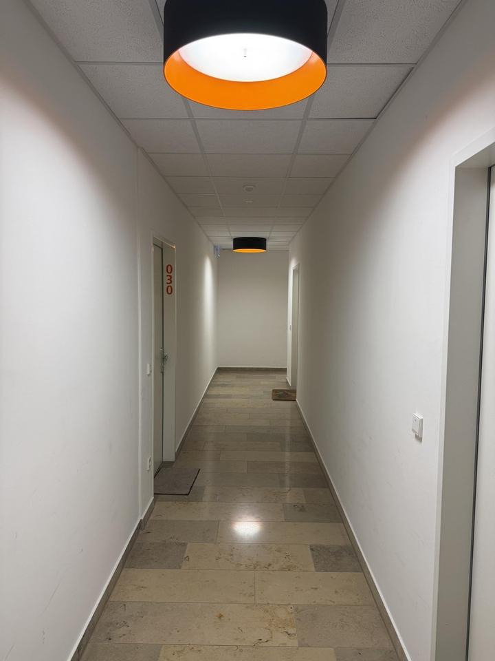 Wunderschöne, große 1-Zimmer-Wohnung mit Wintergarten, vollmöbliert – Bild 8