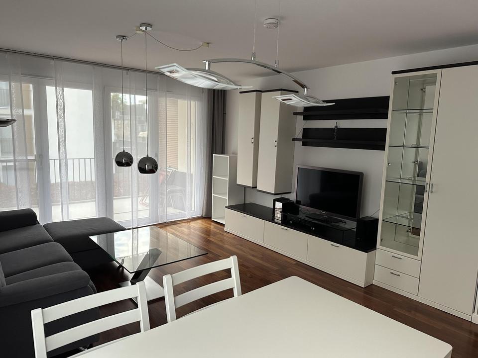 Helle 3-Zimmer-Wohnung, VOLLMÖBILIERT, ab 01.04.2026 in Garching b. München