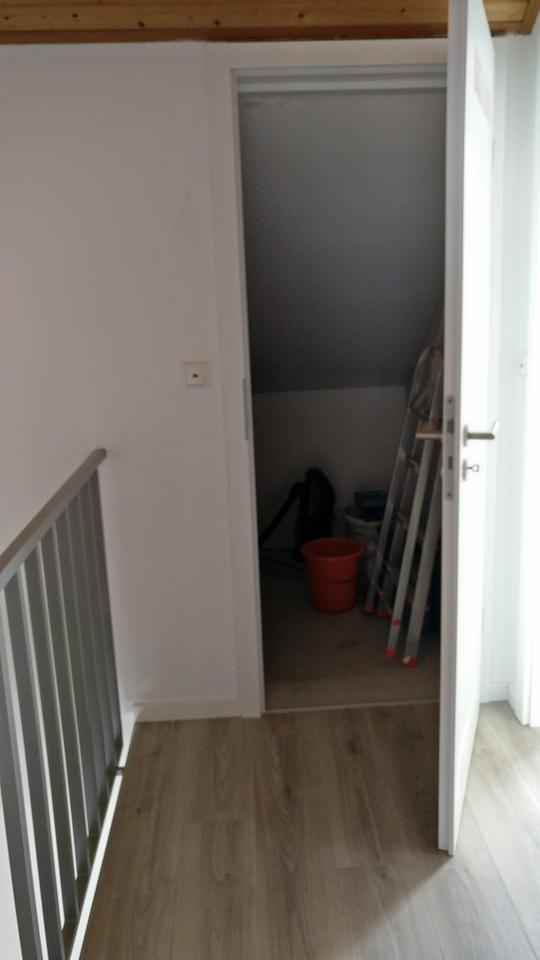 Charmante, Licht-durchflutete 3-Zimmer Maisonette-Wohnung mit großem Balkon und 2 Stellplätzen – Bild 12