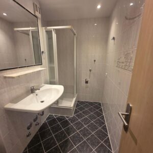 Gepflegte 2-Zimmer-Wohnung im 2. OG mit Balkon in Maintal