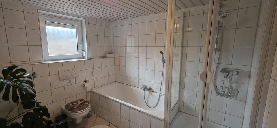 Modernisiertes Einfamilienhaus mit vollwertiger Einliegerwohnung und großem Garten – Bild 13