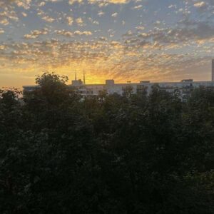 Herrenbach-Spickel: gut geschnittene 3 Zimmer-Wohnung mit Fernblick in guter Lage. Provisionsfrei!