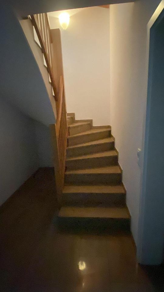 Charmantes Reihenhaus mit Garten in 08280 Aue + Garagen – Bild 21