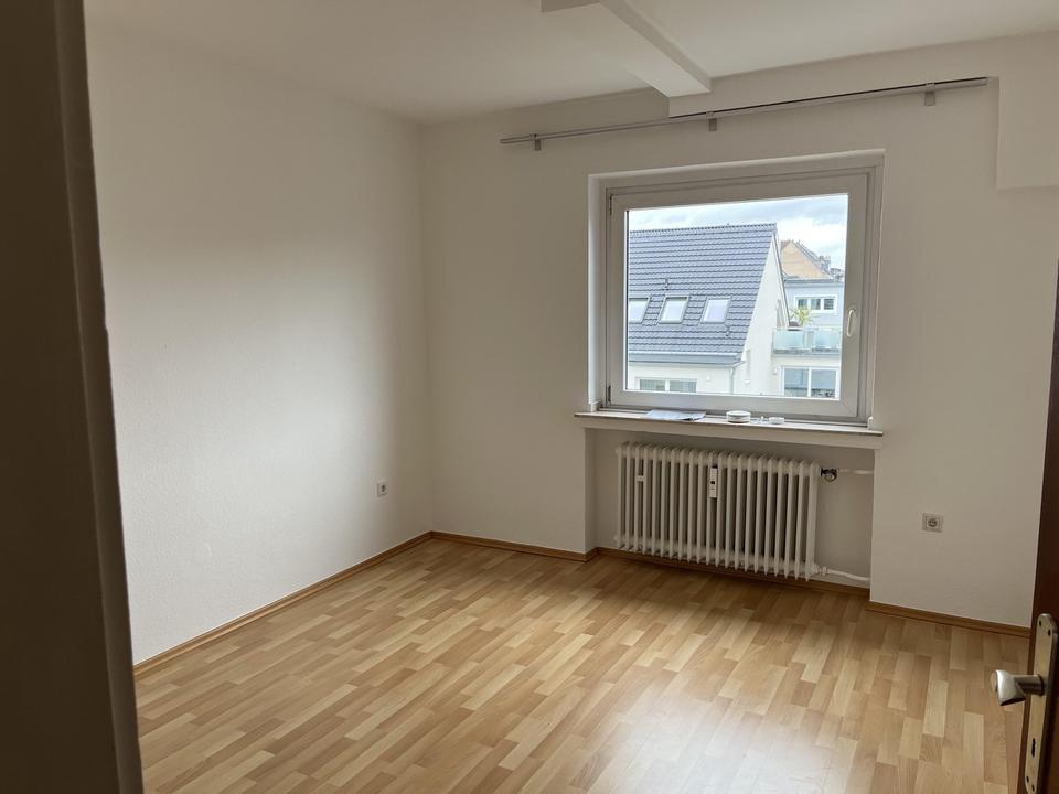 Wohnung mit exklusivem Rheinblick und Einzelgarage + Stellplatz – Bild 8