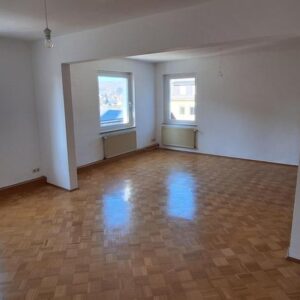 schöne Wohnung im sanierten Altbau Nähe Oberstadt