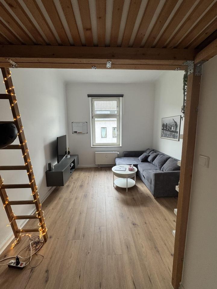 Modernes WG-Zimmer mit Empore in zentraler Lage - Düsseldorf Friedrichstadt – Bild 4