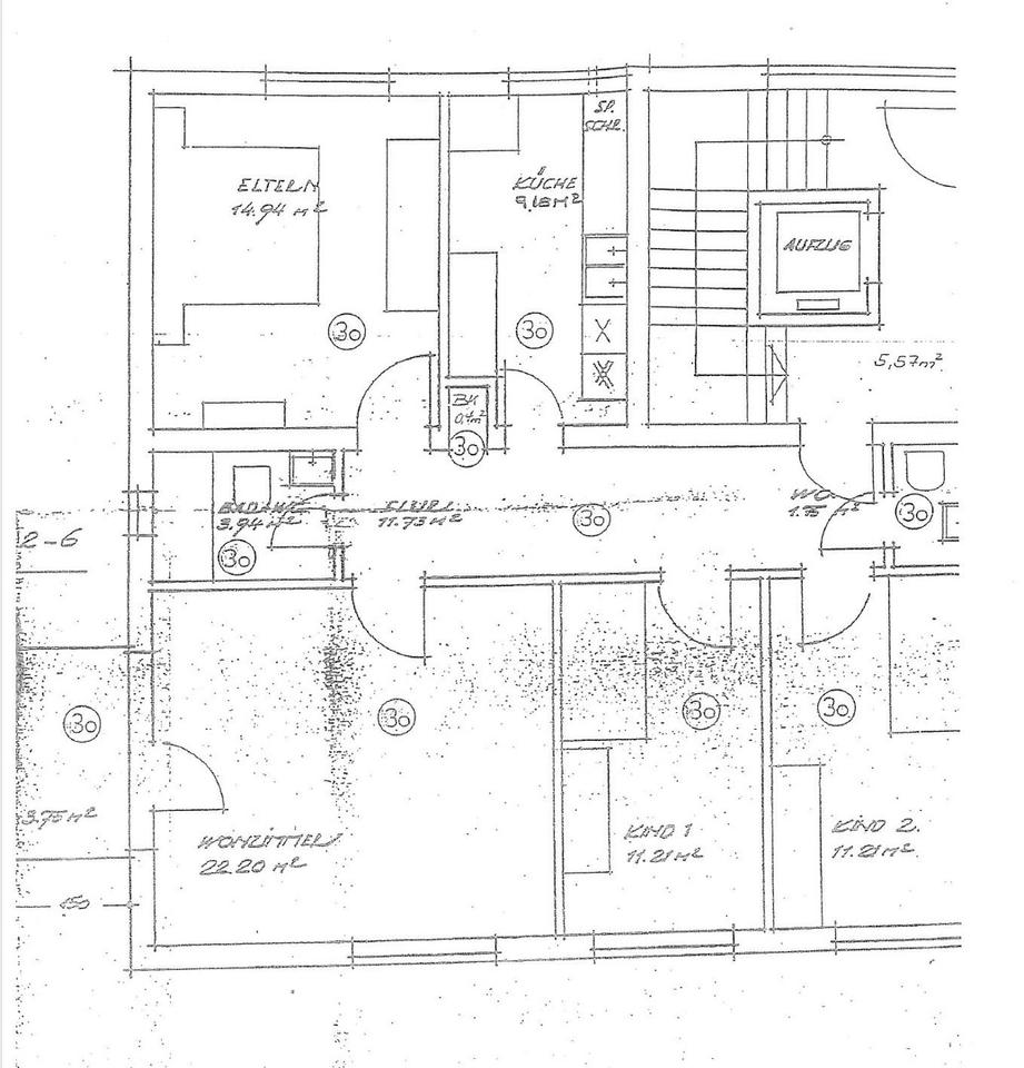 Helle 4 Zimmer Wohnung mit Balkon – Bild 16