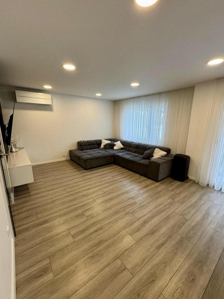 Kernsaniertes Reihenendhaus mit 2 Garagen – Bild 6