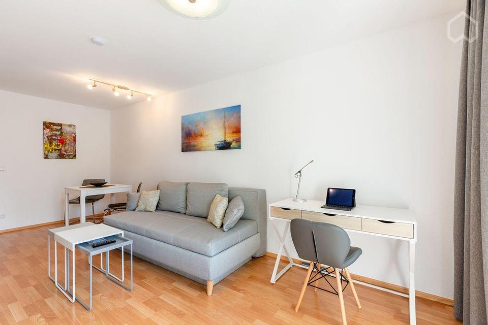 Helle Wohnung mit Balkon – Bild 8