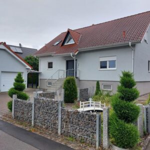 Zweifamilienhaus mit Doppelgarage in Mühlhausen-Ehingen