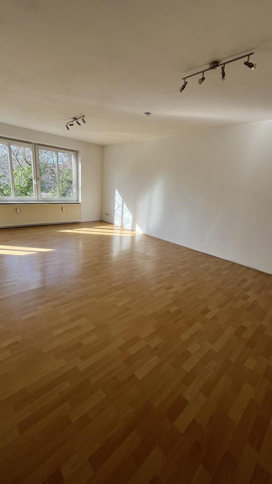 Wohnung mit Balkon, Einbauküche, Tiefgarage in Wolfsburg – Bild 4