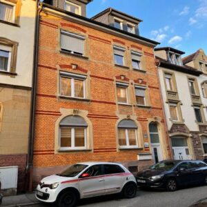 4-Familienhaus modernisiert und mit Hinterhaus