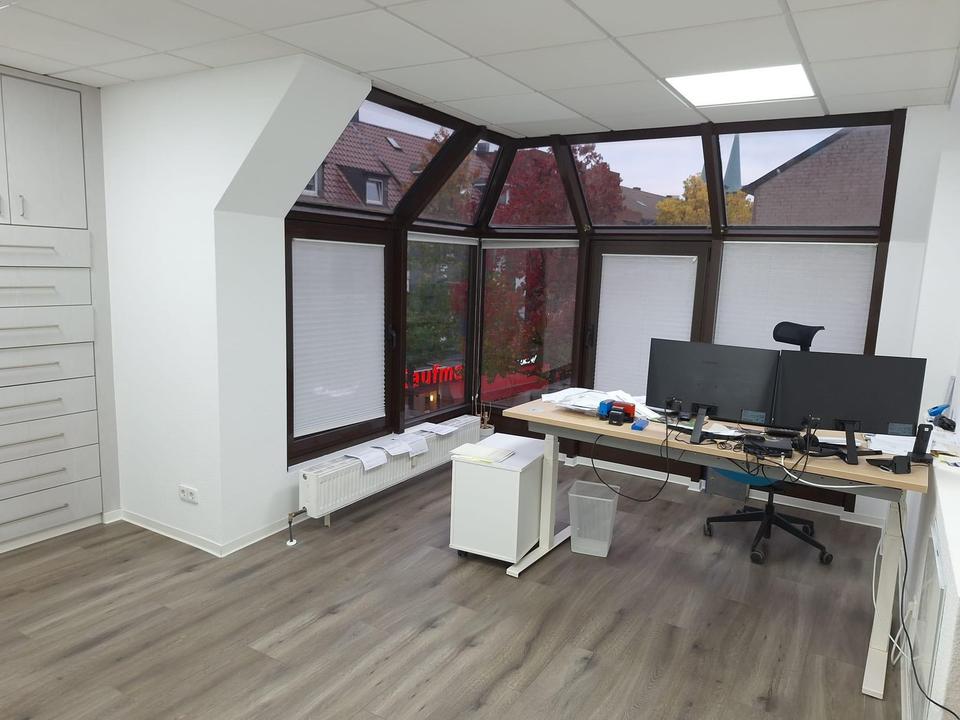 Helle & moderne Praxis- oder Bürofläche im Herzen des Luisenviertels | Untergrünewalder Straße – Bild 2