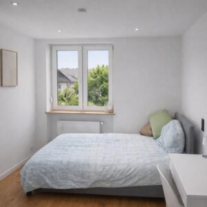 WG-Zimmer 12m2 in voll ausgestatteter 3er WG - 53m2 neuwertig saniert und möbliert // Shared Flat