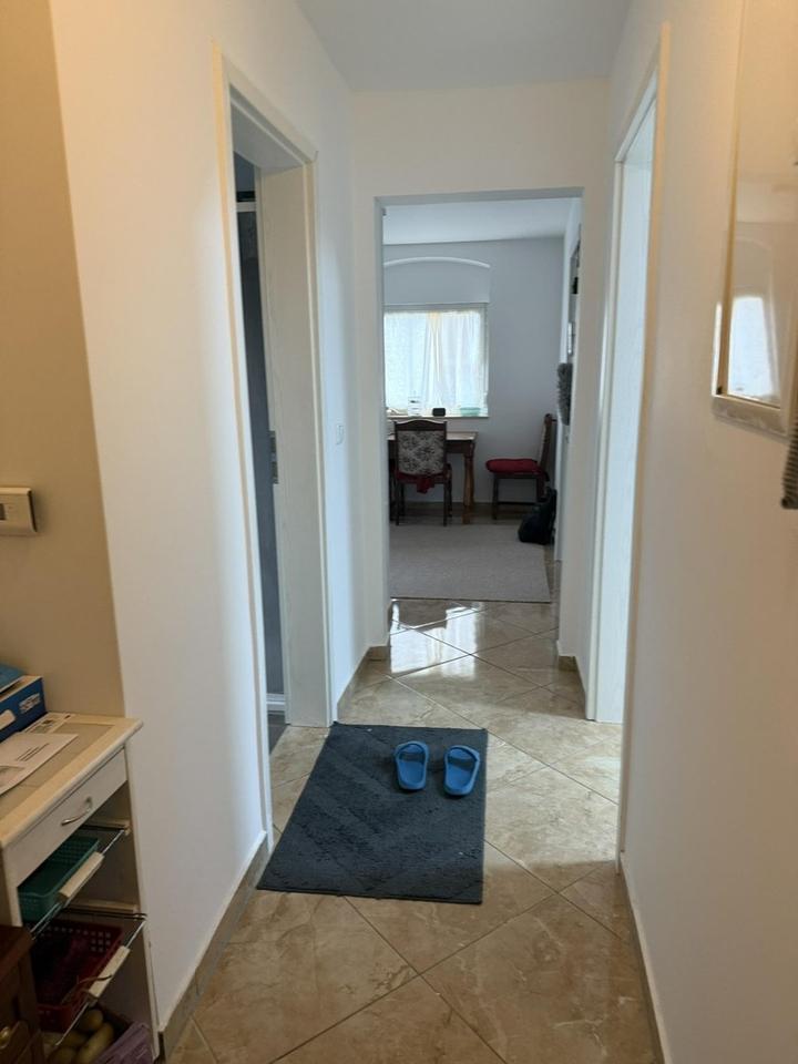 1. Obergeschoss Wohnung rechts