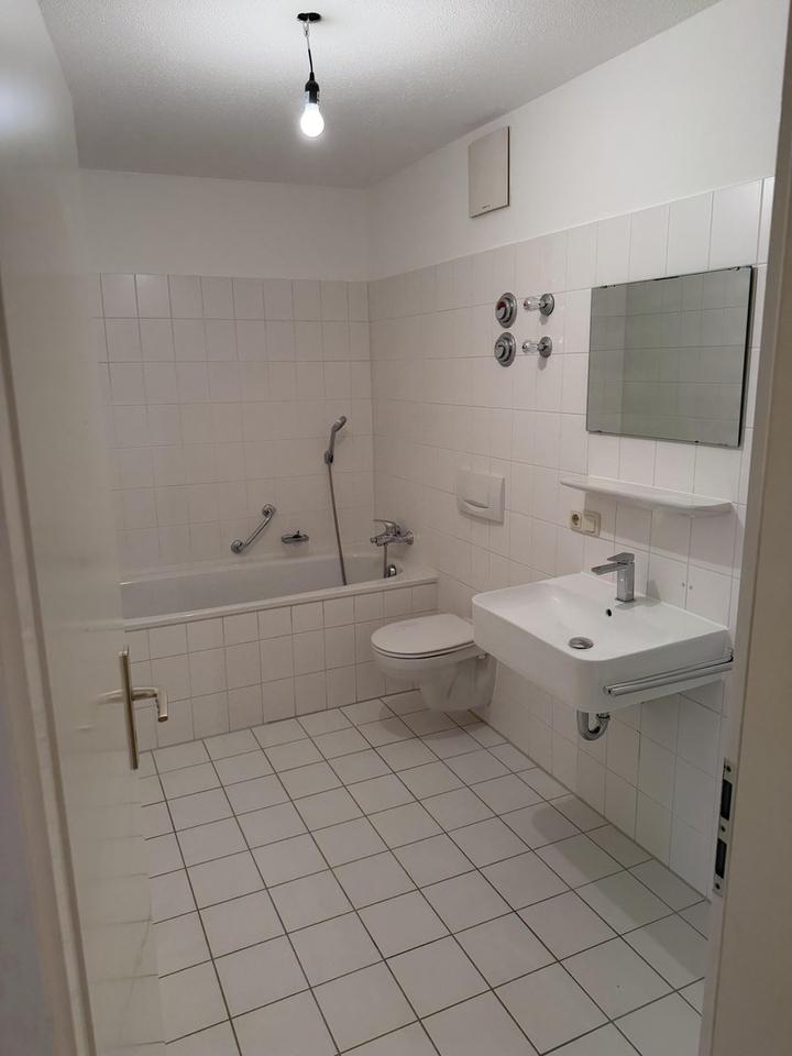 Helle 2-Zimmer-Wohnung mit Balkon – Bild 15