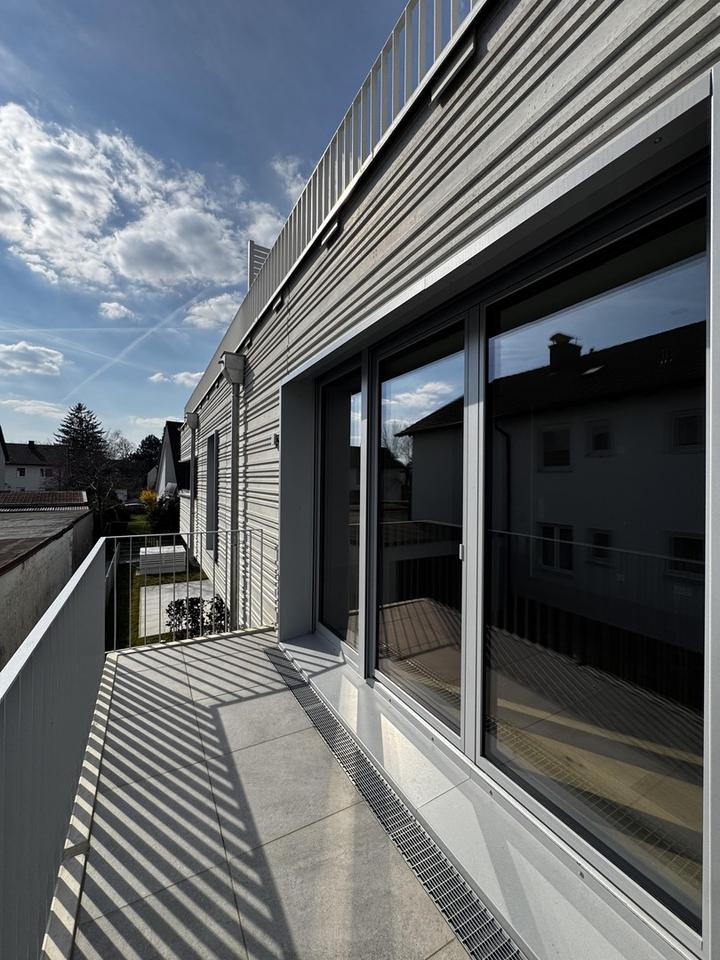 Moderne Wohnung mit Balkon in Trudering – Bild 5
