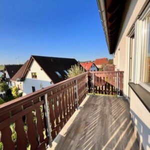 Schöne 90 m² 3-Raum-Wohnung nahe Chemnitz mit Balkon, Tageslichtbad & Tiefgarage