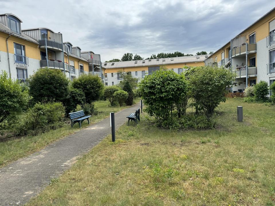 1-Zimmer-Apartment mit Grünanlage und Garage – Bild 8