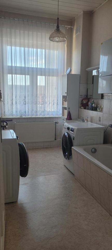 Barrierefrei wohnen in Zweifamilienhaus mit Lift, Garten & Autostellplätze – Bild 16