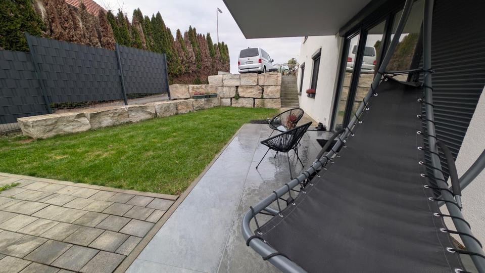 Offene und großzügige 3,5-Zimmer-Wohnung mit Garten & Kamin – Bild 33