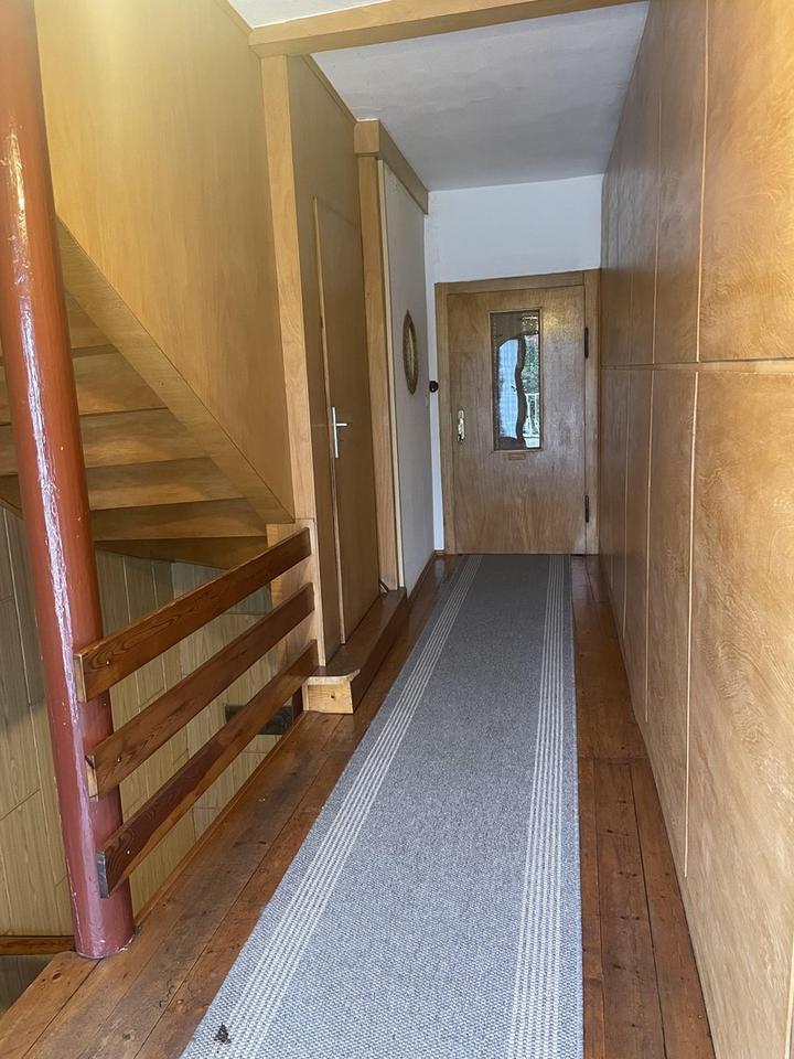 Gepflegtes Stadthaus mit Garten und Terrasse – Bild 5