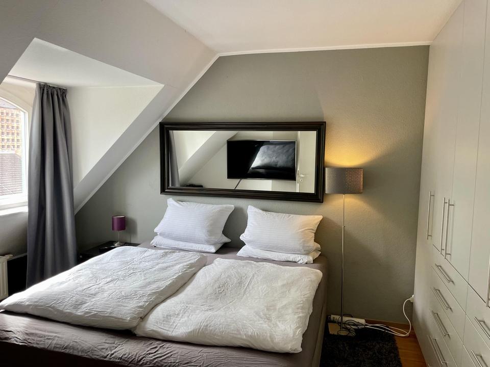 Maisonette-Wohnung mit Sonnenterrasse und Stellplatz in Köln-Rodenkirchen – Bild 8