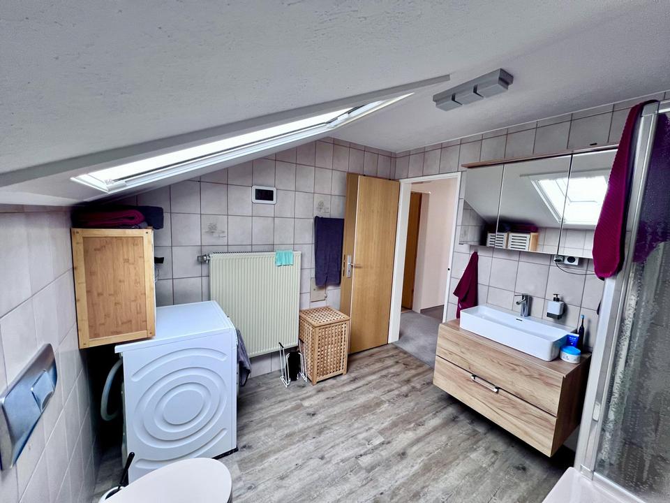 Idyllisch gelegene 5 Zimmer Wohnung – Bild 20