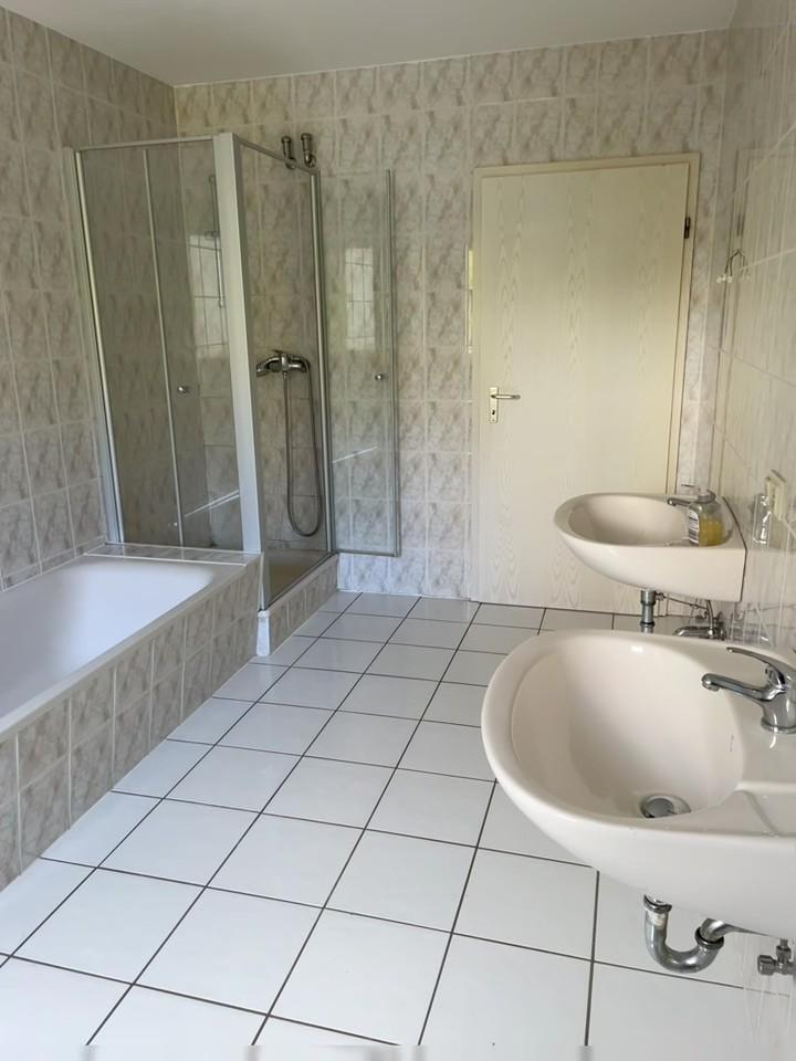 Attraktive 3-Zimmer-Wohnung in bevorzugter Höhenlage mit unverbaubarer Fernsicht – Bild 15